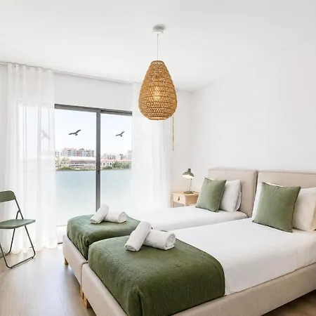 Lägenhet Spacious 2-suite Flat With Balconies In Portimão