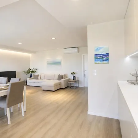 Lägenhet Spacious 2-suite Flat With Balconies In Portimão